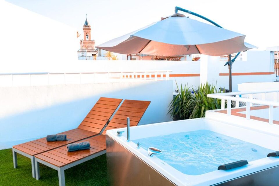 Ático Duplex Centro con Jacuzzi y Terraza Privada